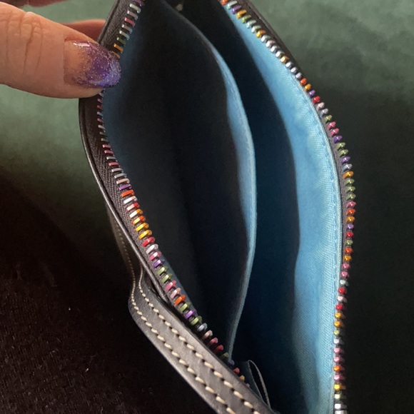 Dooney and Bourne Disney pop Princess wristlet retired - Picture 4 of 4